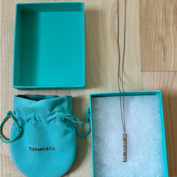 Tiffany & Co. Atlas bar Roman numeral pendant necklace - Picture 2 of 8
